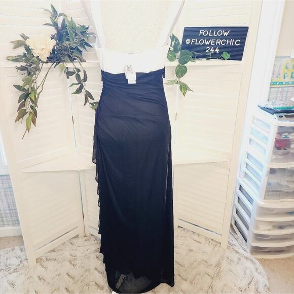 BETSY & ADAM NEW BLACK / WHITE BEADED V NECK SIZE 10 DRESS - Picture 6 of 10